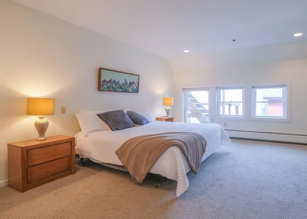 18 Pleasant Street Ludlow VT 05149