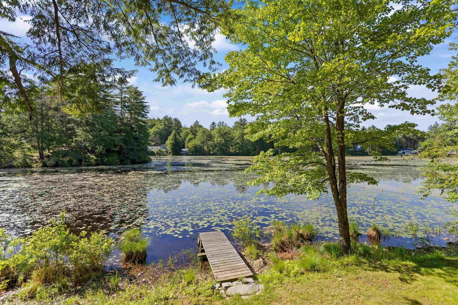 17A Penn Avenue Deerfield NH 03037