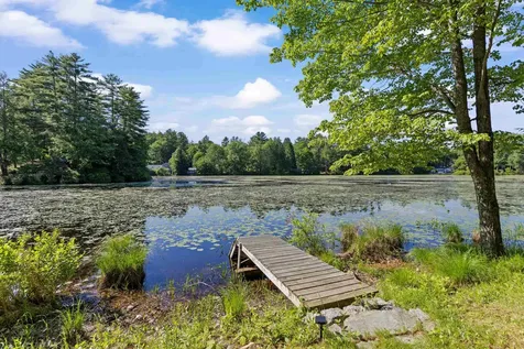 17A Penn Avenue Deerfield NH 03037