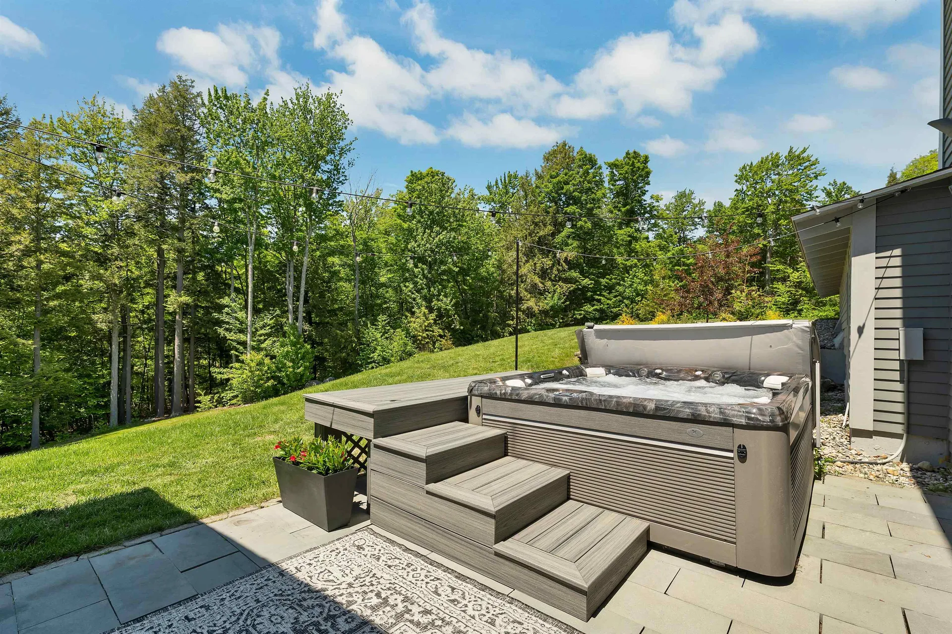 50 Ice House Road New London NH 03257
