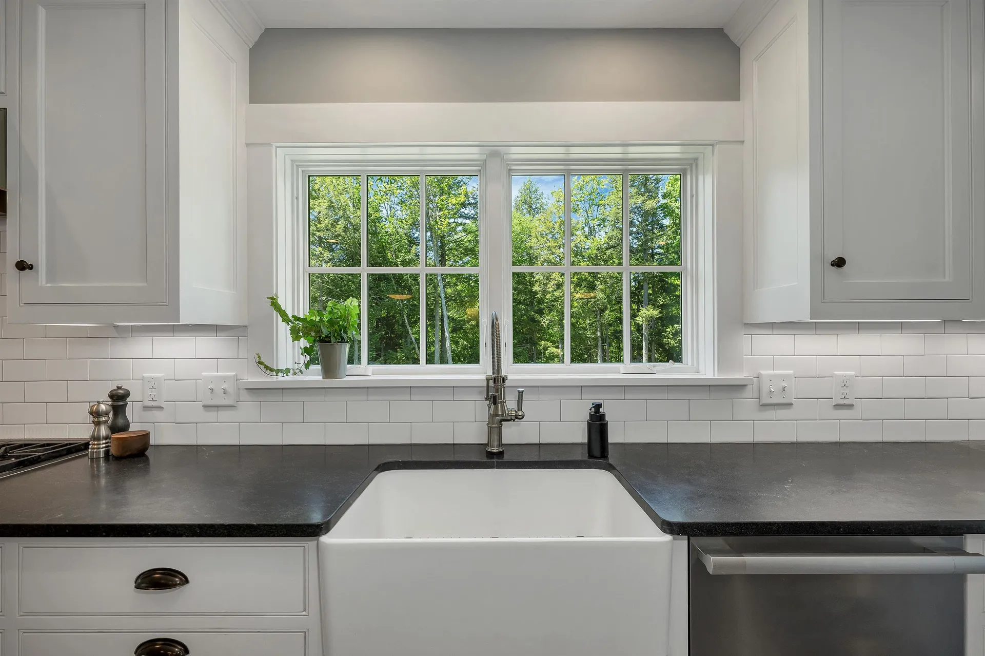 50 Ice House Road New London NH 03257