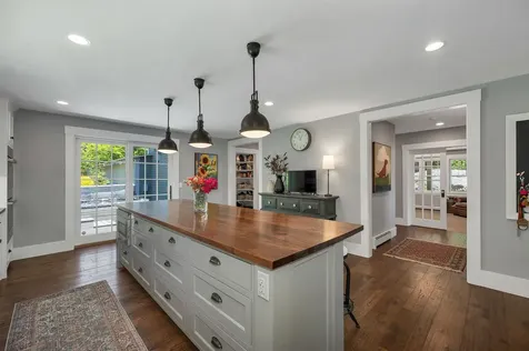 50 Ice House Road New London NH 03257