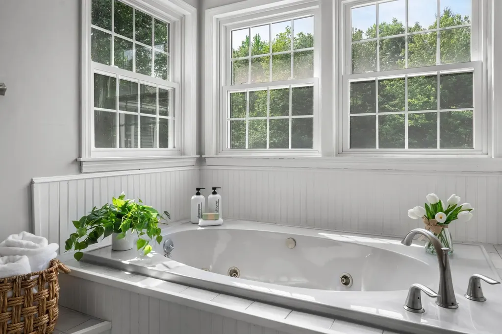 7 Wilson Road Windham NH 03087