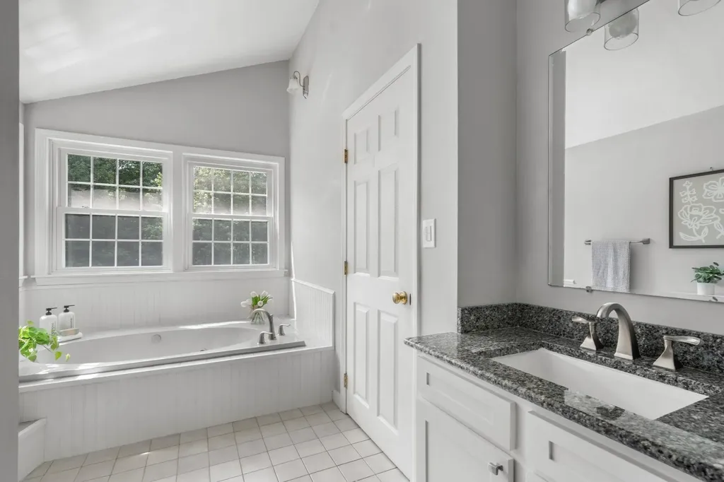 7 Wilson Road Windham NH 03087