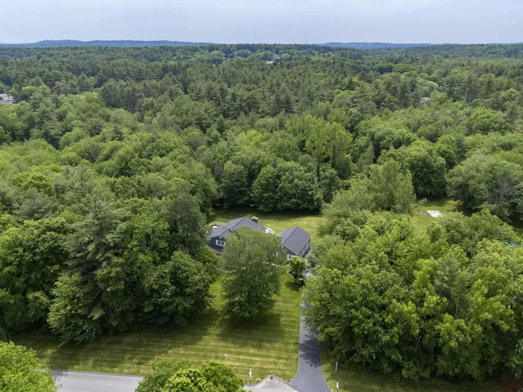 7 Wilson Road Windham NH 03087