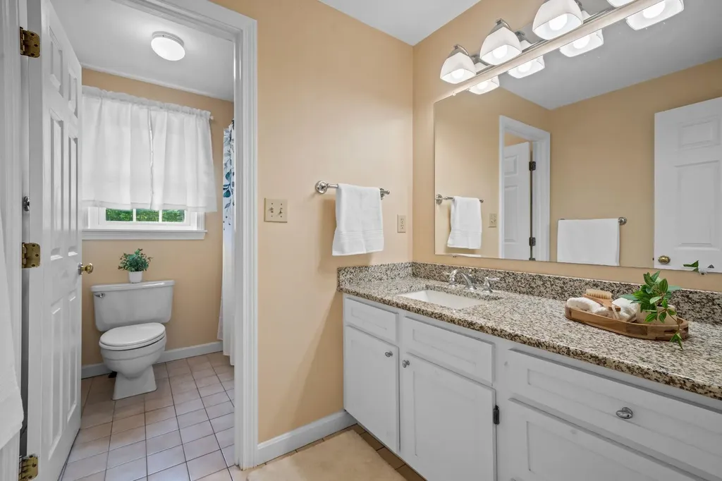 7 Wilson Road Windham NH 03087
