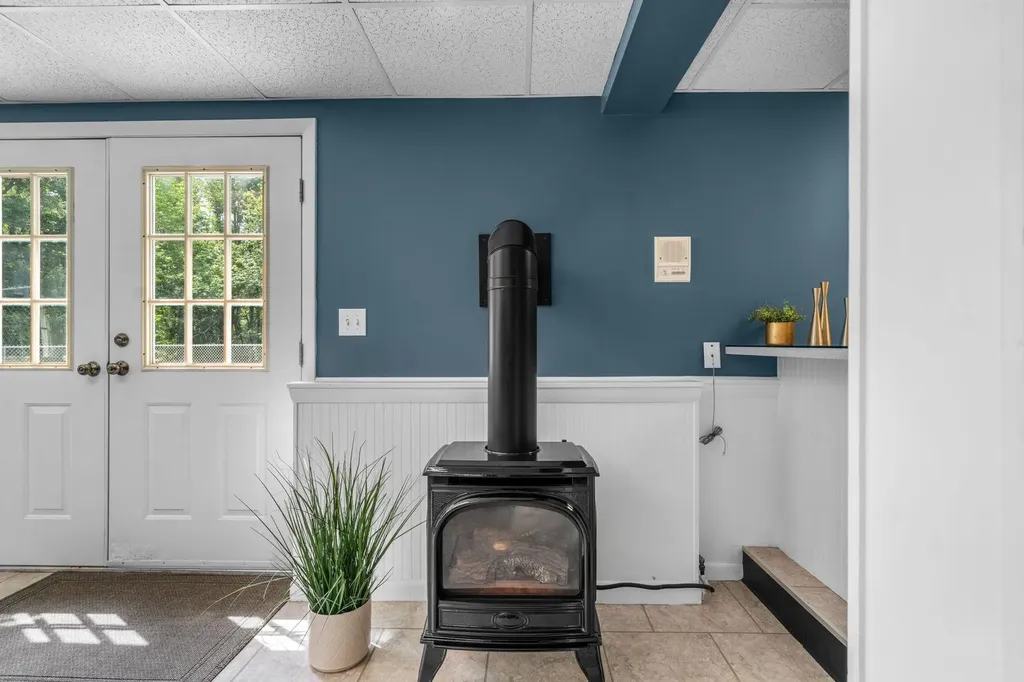 7 Wilson Road Windham NH 03087