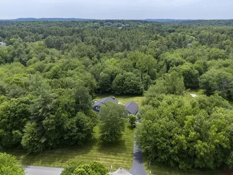 7 Wilson Road Windham NH 03087
