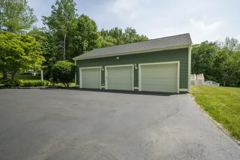 7 Wilson Road Windham NH 03087