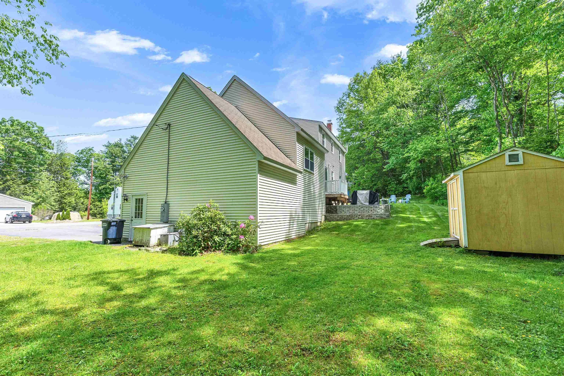 3 Paul Avenue Derry NH 03038