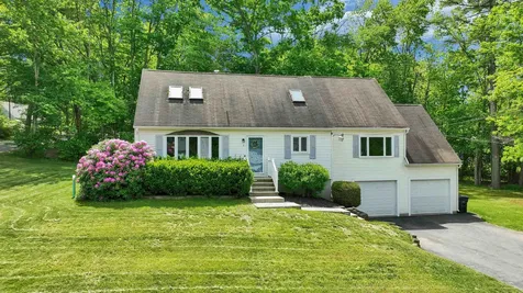 3 Paul Avenue Derry NH 03038
