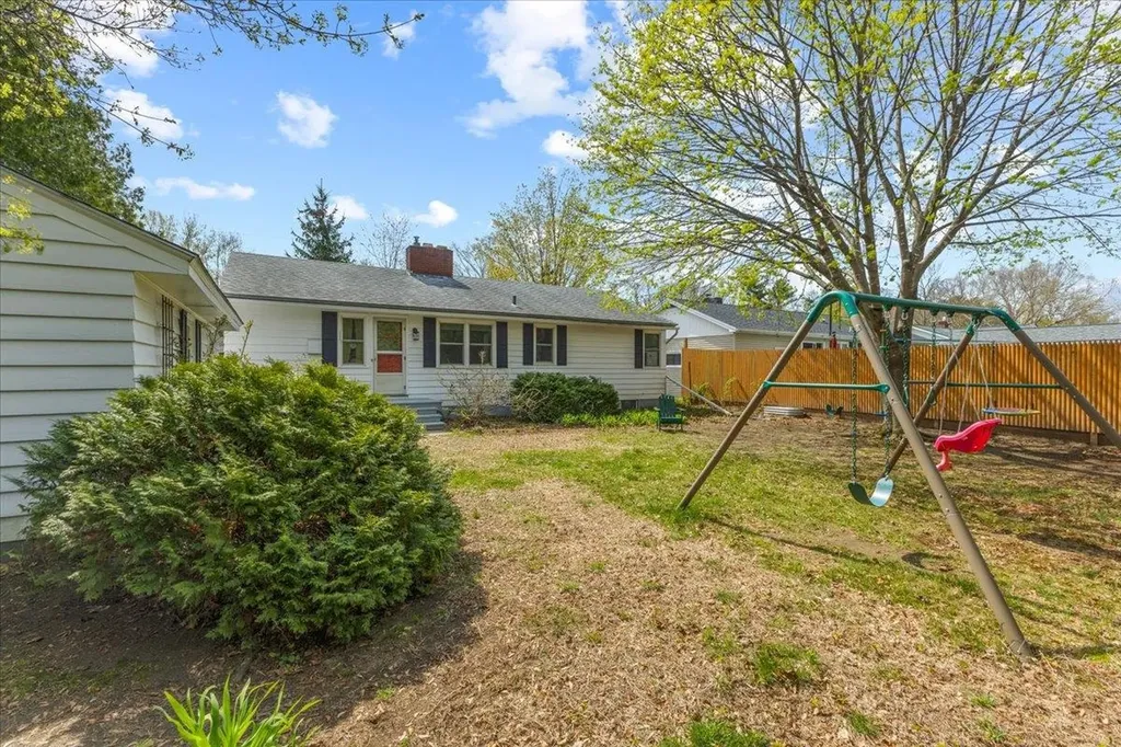 66 Cross Parkway Burlington VT 05408