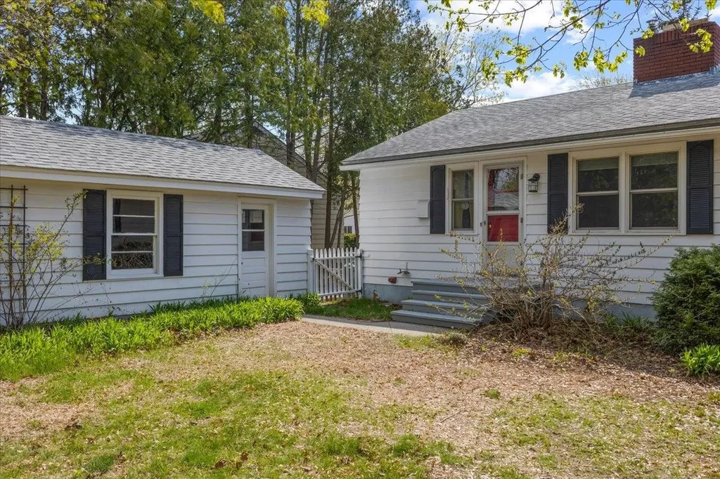 66 Cross Parkway Burlington VT 05408