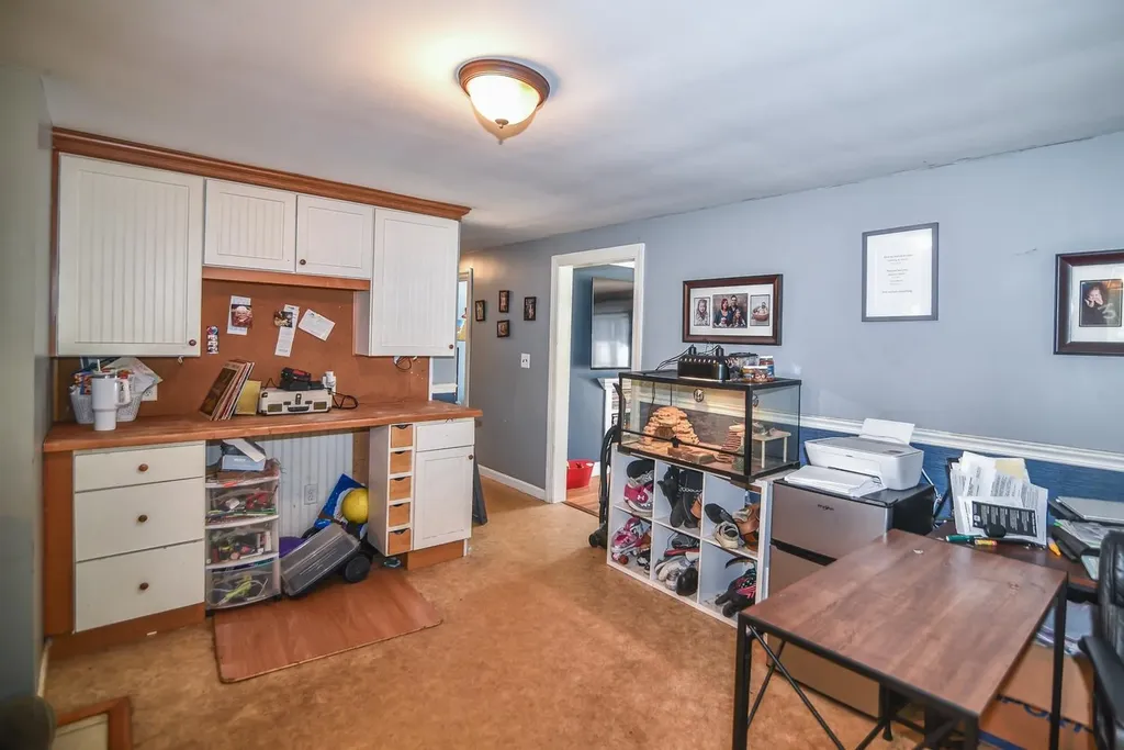 12 Henry Street Salem NH 03079