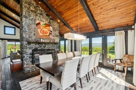 105 Lower Moulton Lane Stowe VT 05672