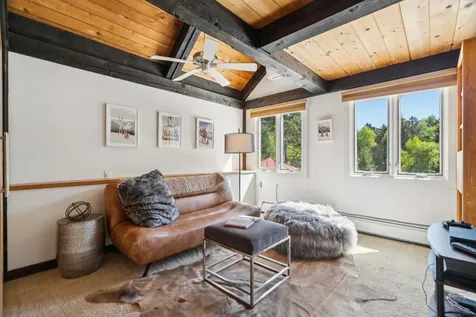 105 Lower Moulton Lane Stowe VT 05672