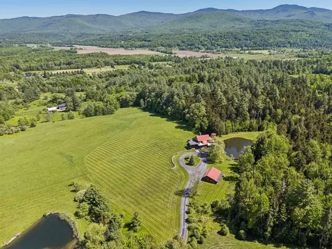 105 Lower Moulton Lane Stowe VT 05672