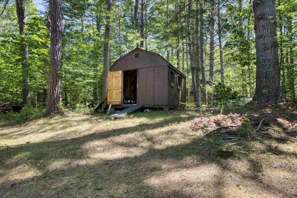 29 Milford Avenue Freedom NH 03836