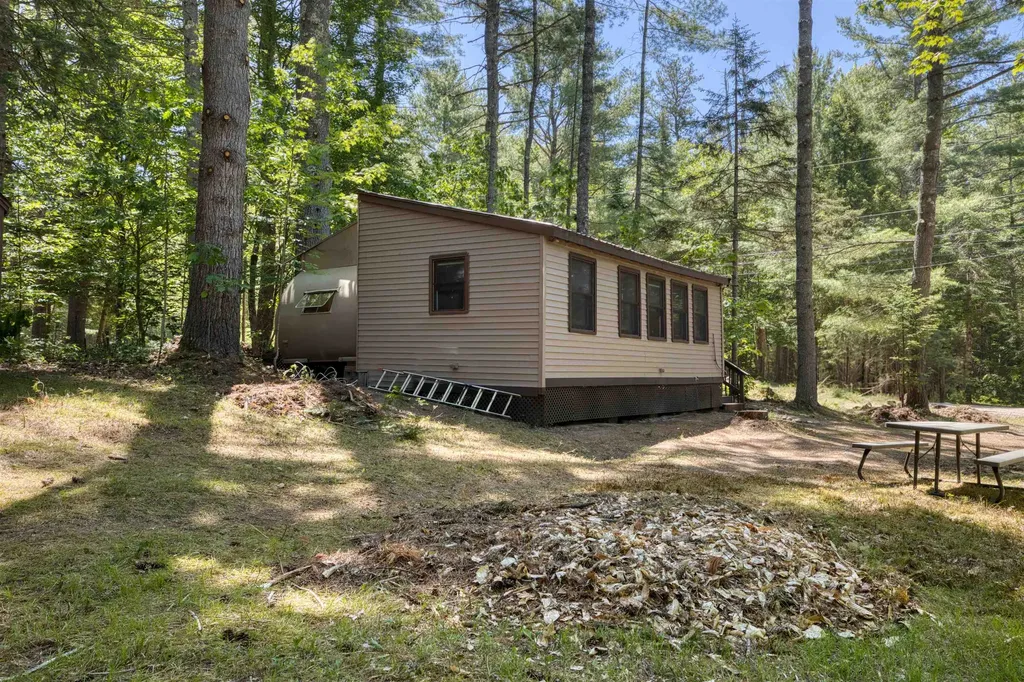 29 Milford Avenue Freedom NH 03836