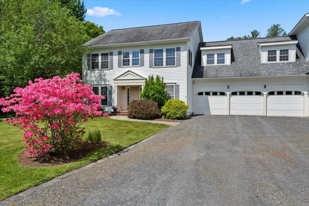 64 Homestead Lane Waterbury VT 05677