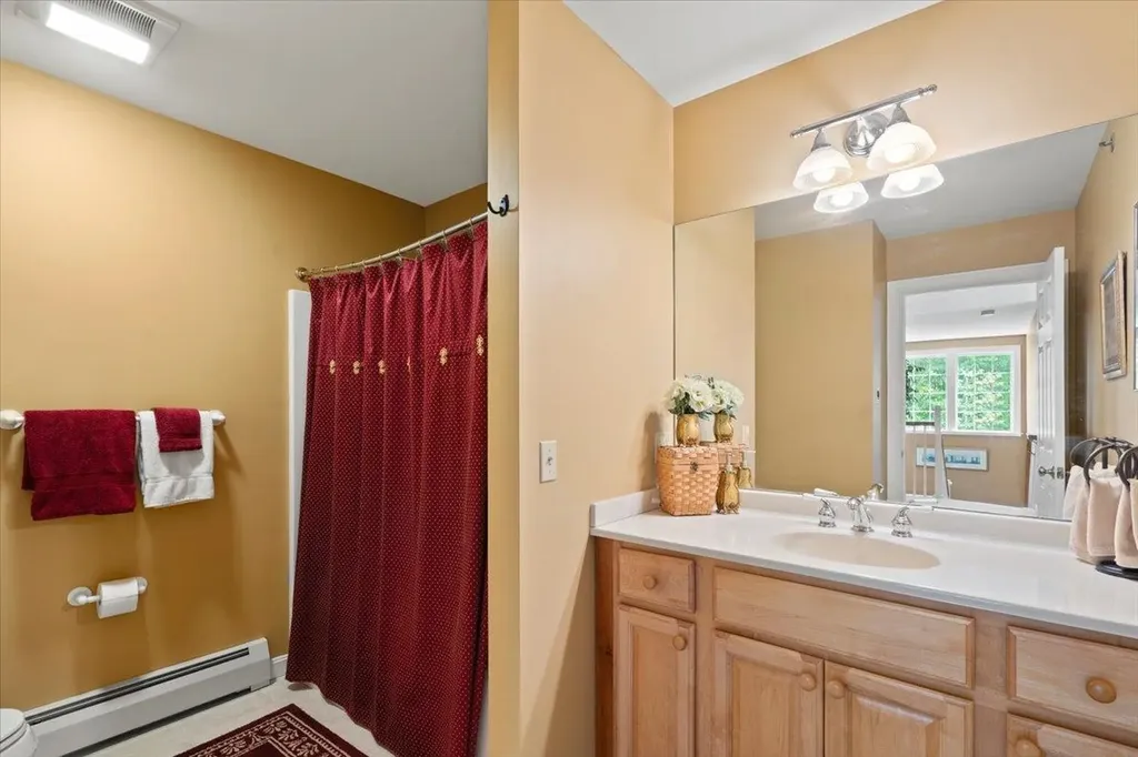 64 Homestead Lane Waterbury VT 05677
