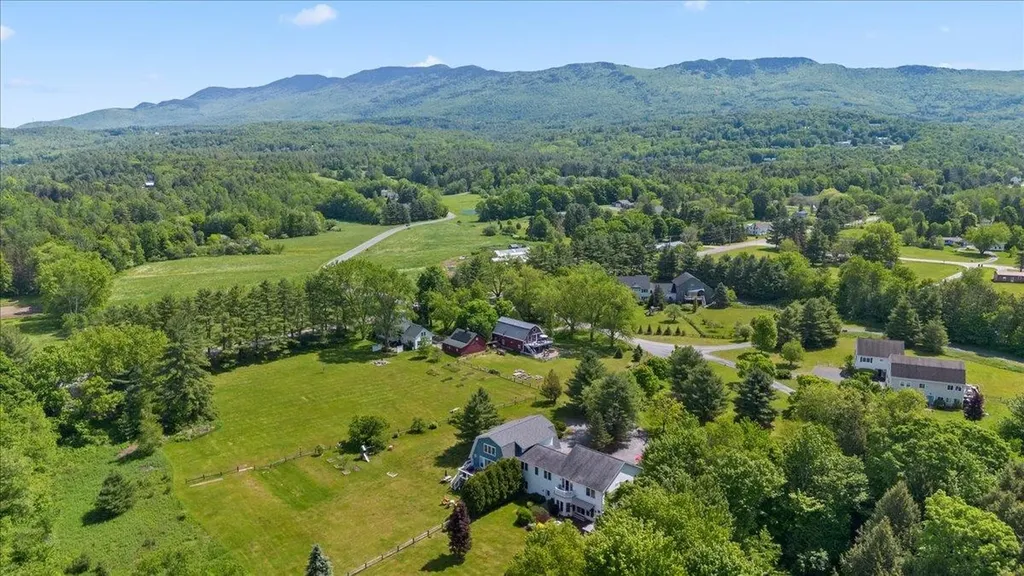 64 Homestead Lane Waterbury VT 05677