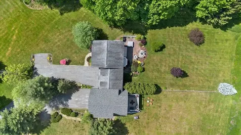 64 Homestead Lane Waterbury VT 05677