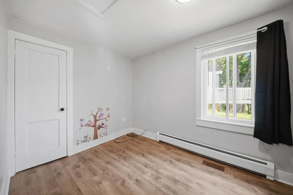 58 Cottage Avenue Manchester NH 03103