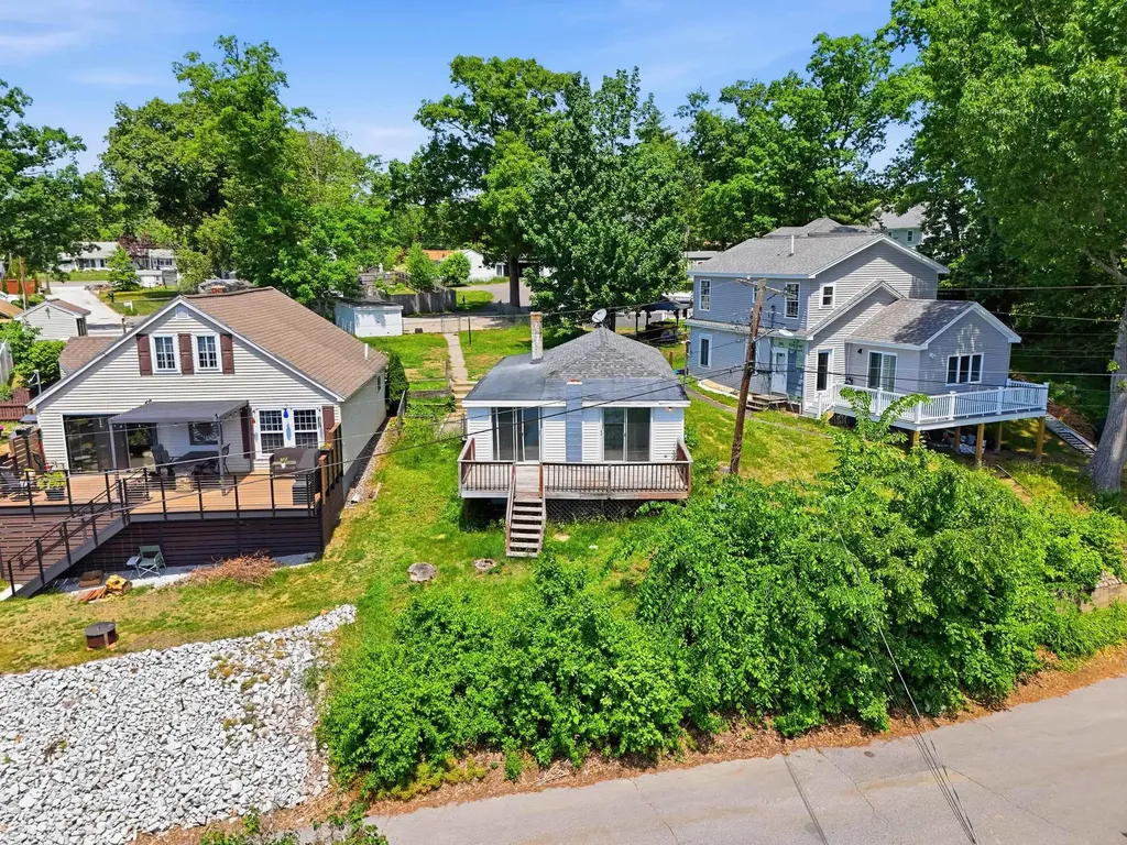 58 Cottage Avenue Manchester NH 03103