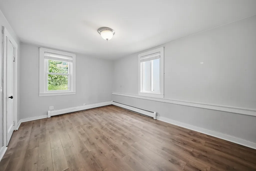 58 Cottage Avenue Manchester NH 03103