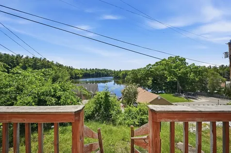 58 Cottage Avenue Manchester NH 03103