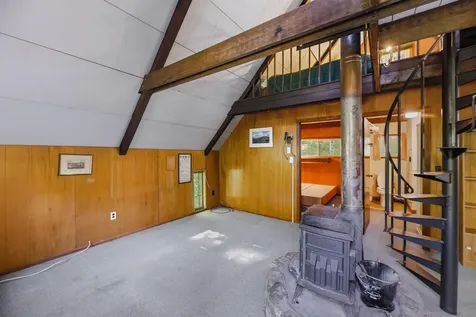 158 Temple Road Sharon NH 03458