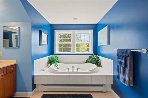 64 Homestead Lane Waterbury VT 05677