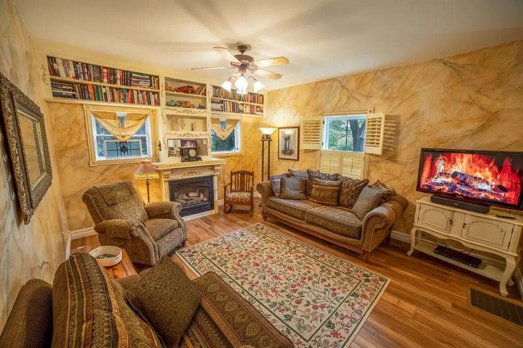 995 Dorset Street South Burlington VT 05403