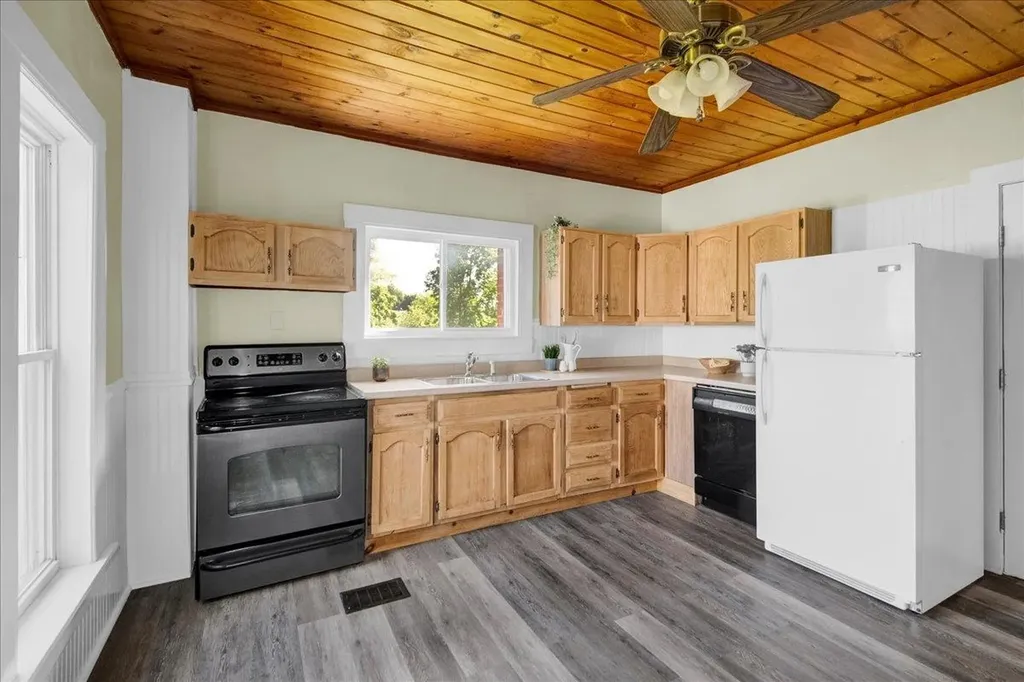 1 Elm Avenue Richford VT 05476