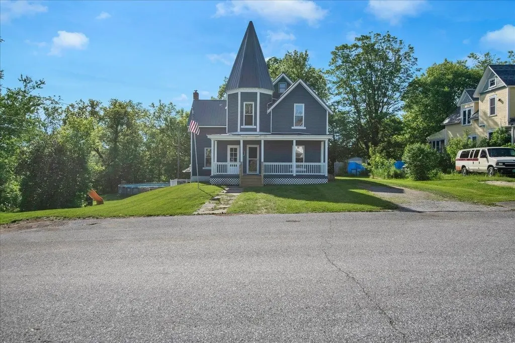 1 Elm Avenue Richford VT 05476