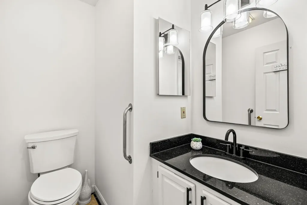96 Spinnaker Way Portsmouth NH 03801