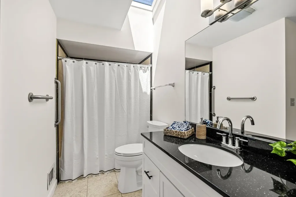 96 Spinnaker Way Portsmouth NH 03801