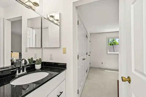 96 Spinnaker Way Portsmouth NH 03801