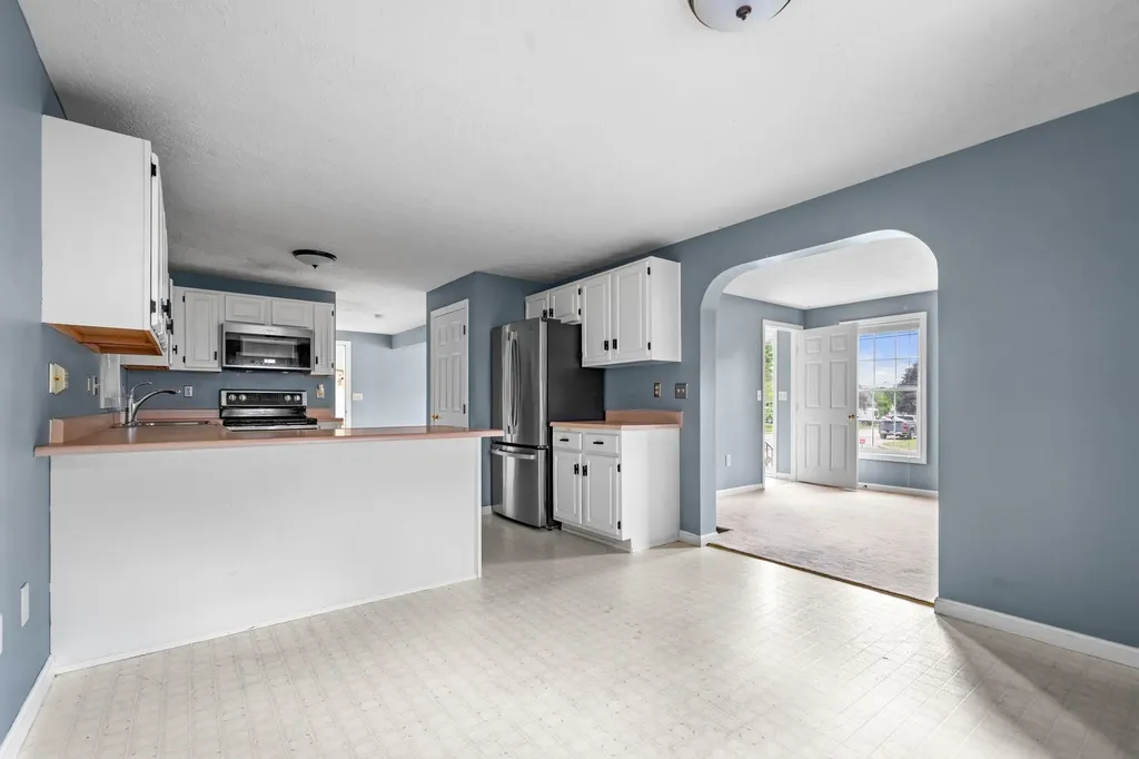163 Wedgewood Lane Manchester NH 03109