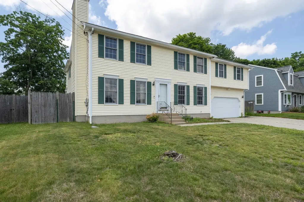 163 Wedgewood Lane Manchester NH 03109