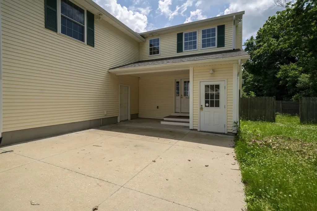 163 Wedgewood Lane Manchester NH 03109