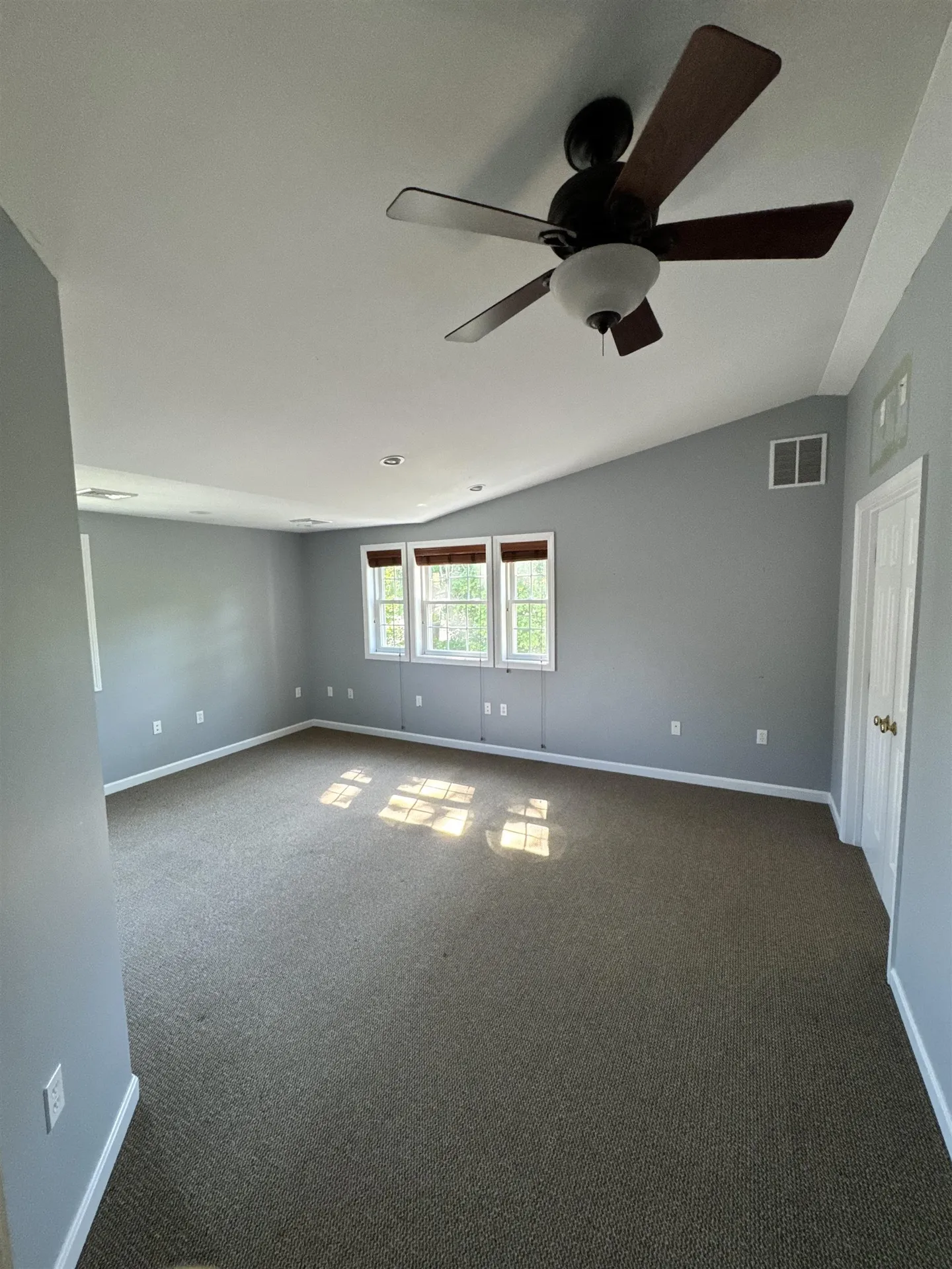 163 Wedgewood Lane Manchester NH 03109
