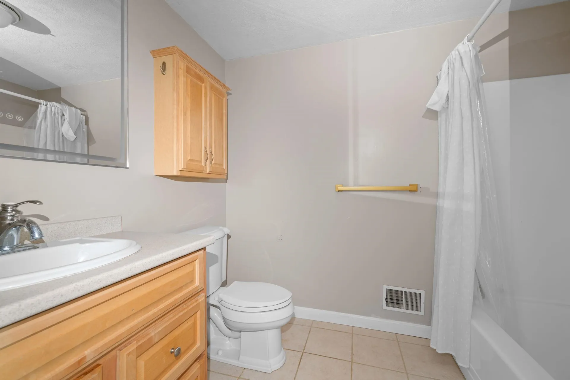 163 Wedgewood Lane Manchester NH 03109