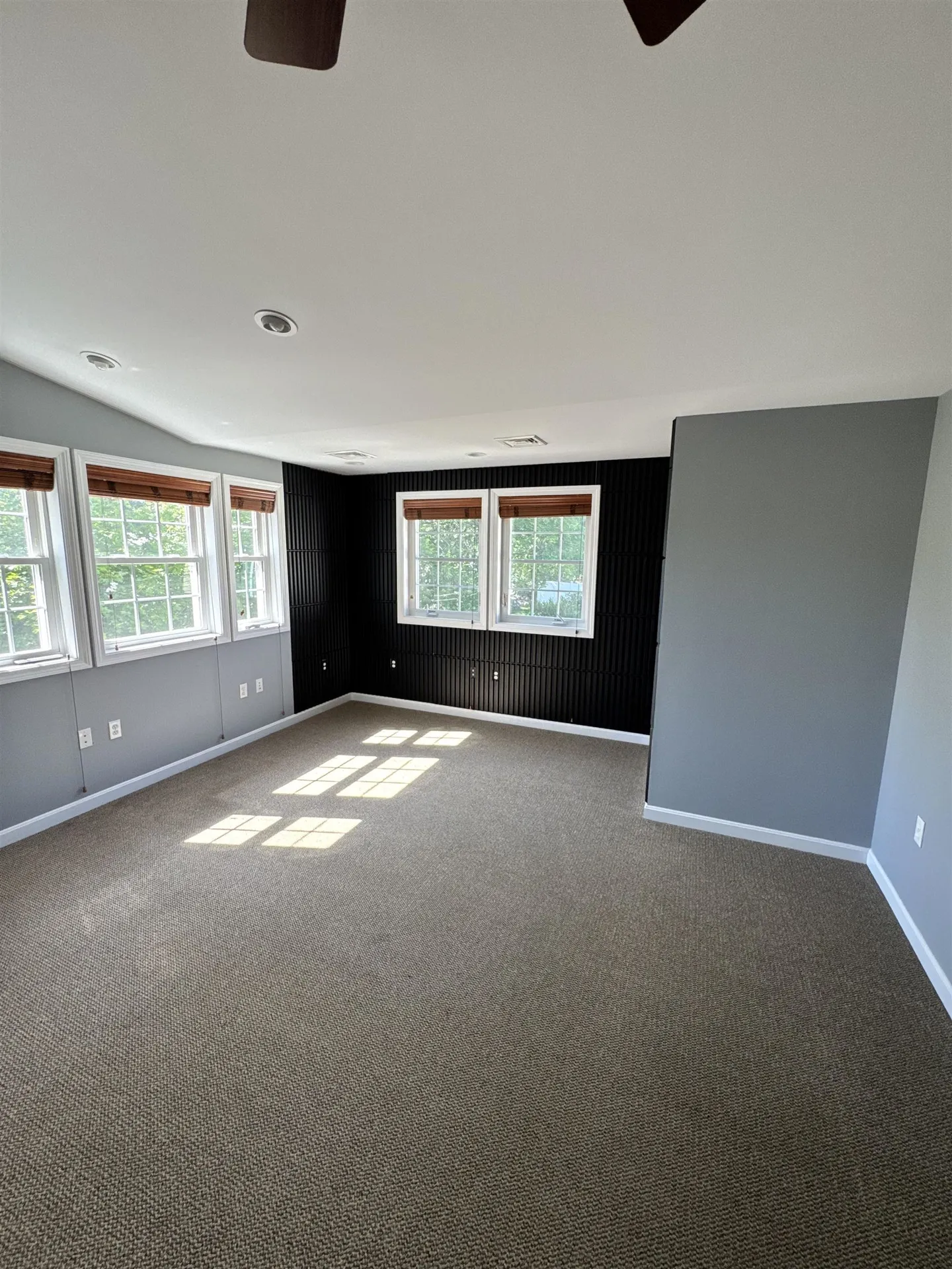 163 Wedgewood Lane Manchester NH 03109