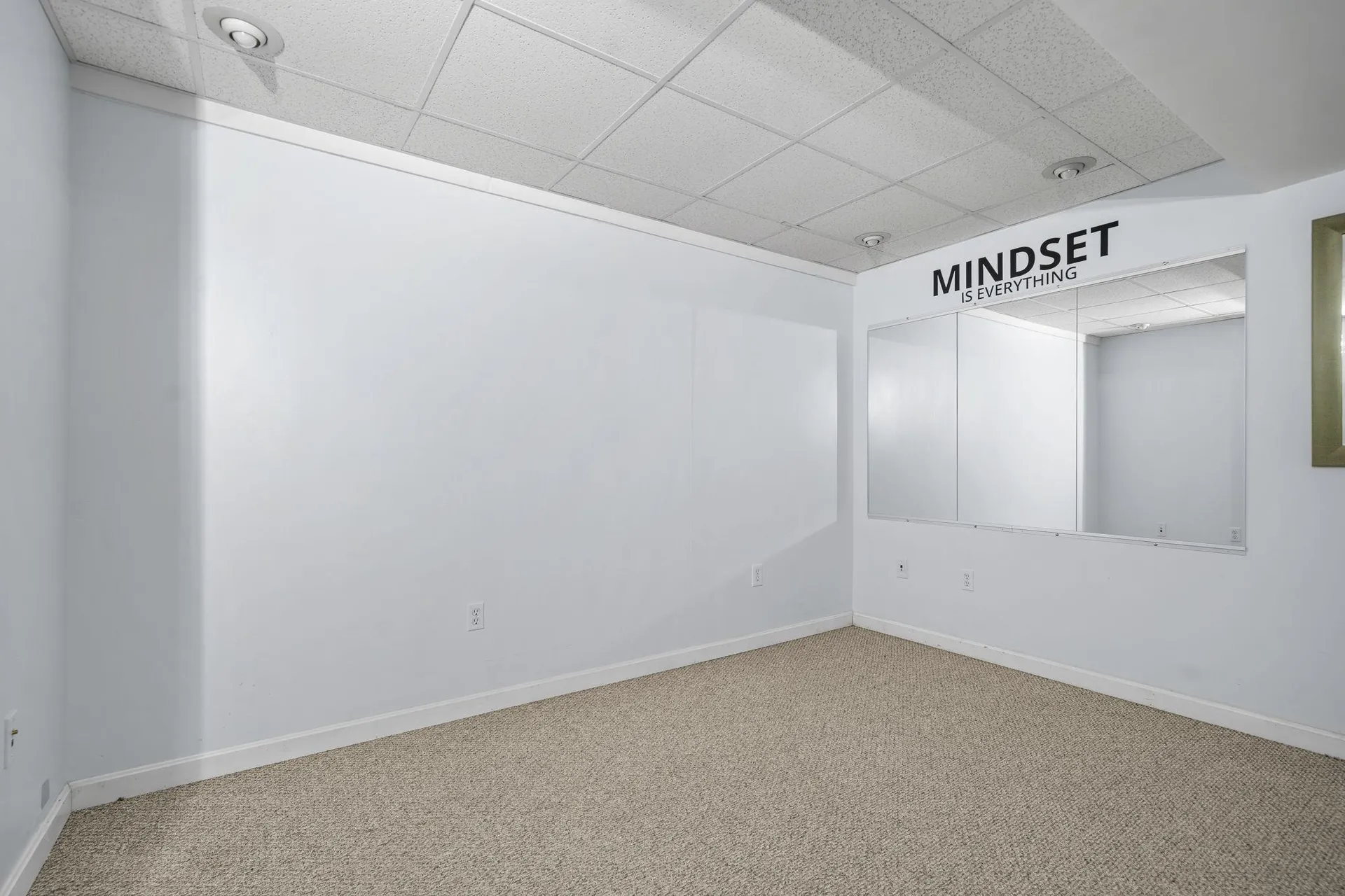 163 Wedgewood Lane Manchester NH 03109
