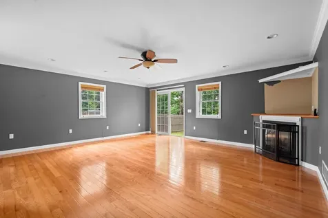 163 Wedgewood Lane Manchester NH 03109