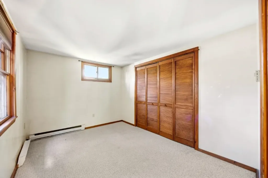 52 Whipple Road Kittery ME 03904