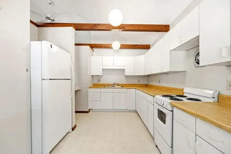 52 Whipple Road Kittery ME 03904