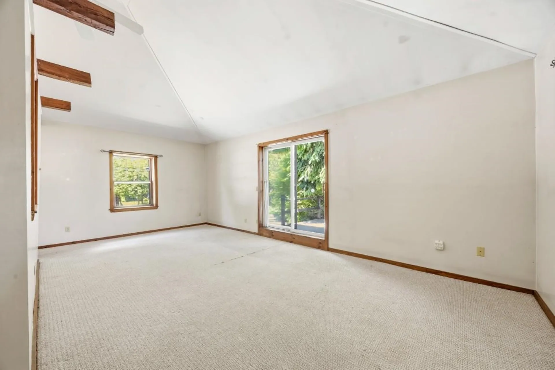 52 Whipple Road Kittery ME 03904